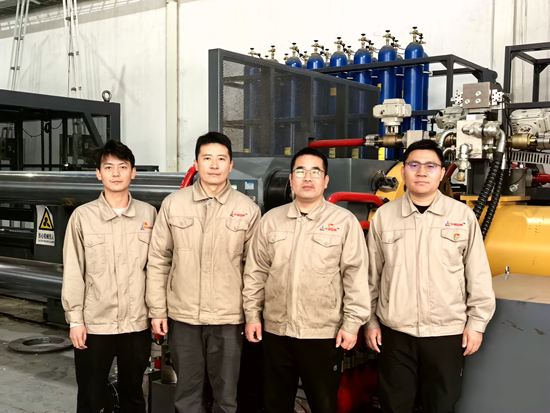 1743164625105321.jpg 黃帥團(tuán)隊_副本.jpg